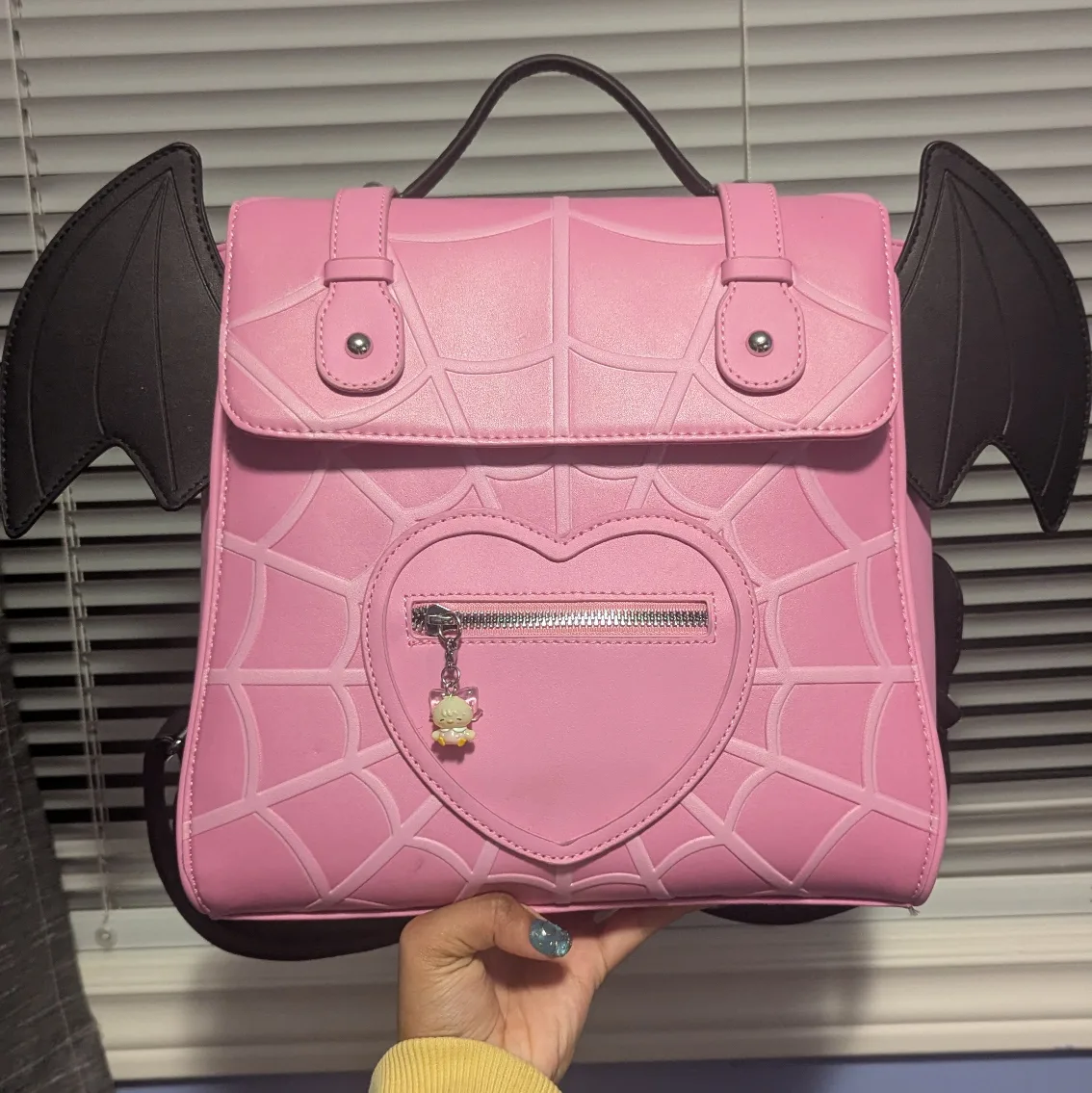 Monster High Draculaura Mini Backpack thumbnail