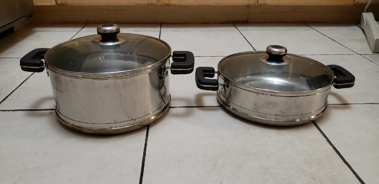 2 Stainless Steel Pots thumbnail