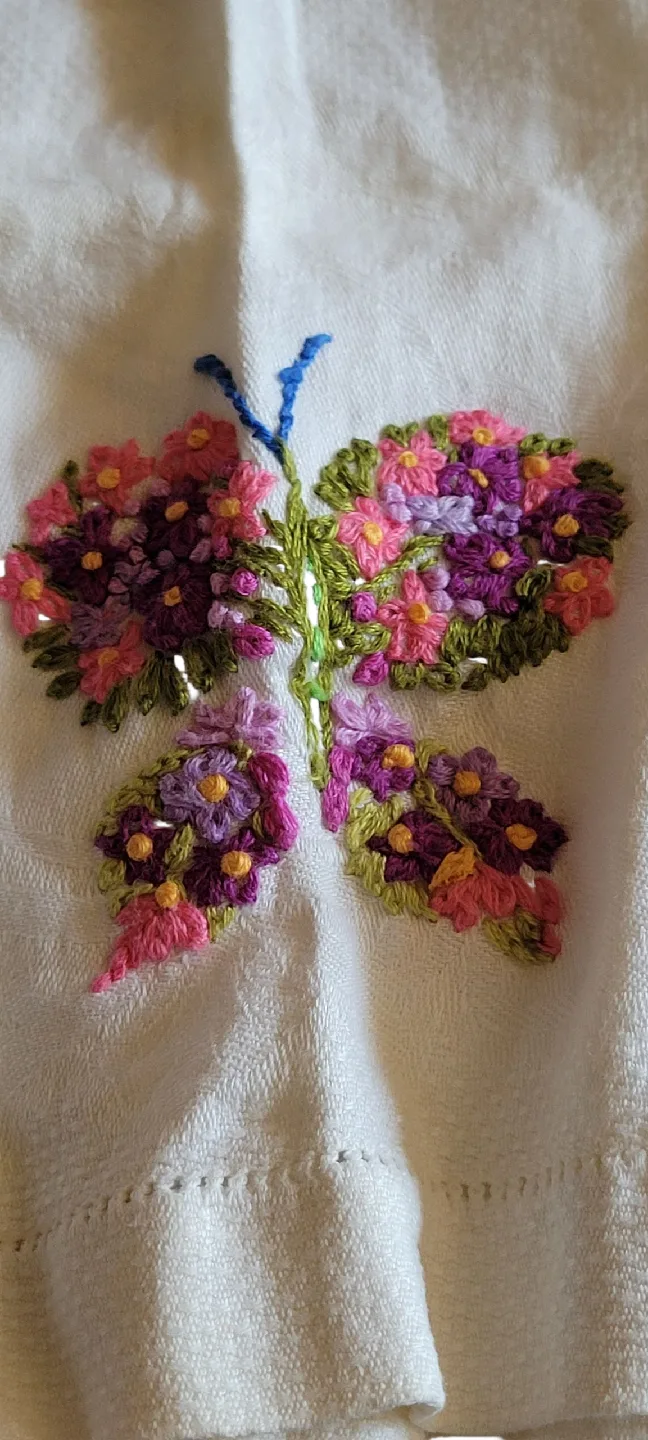 Hand Embroidered Table Linens image indicator(6)