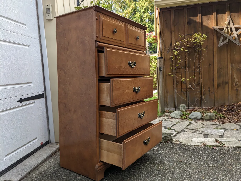 5 Drawer Tallboy Dresser/Chest image indicator(9)