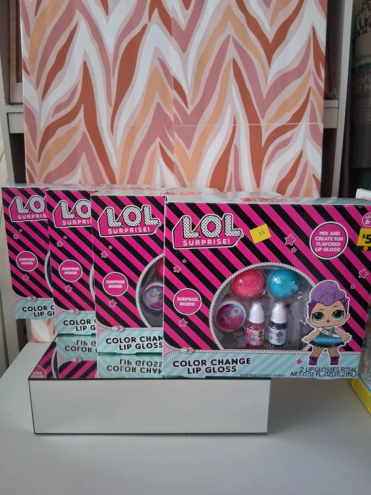New LOL Surprise! Color Change Lip Gloss thumbnail