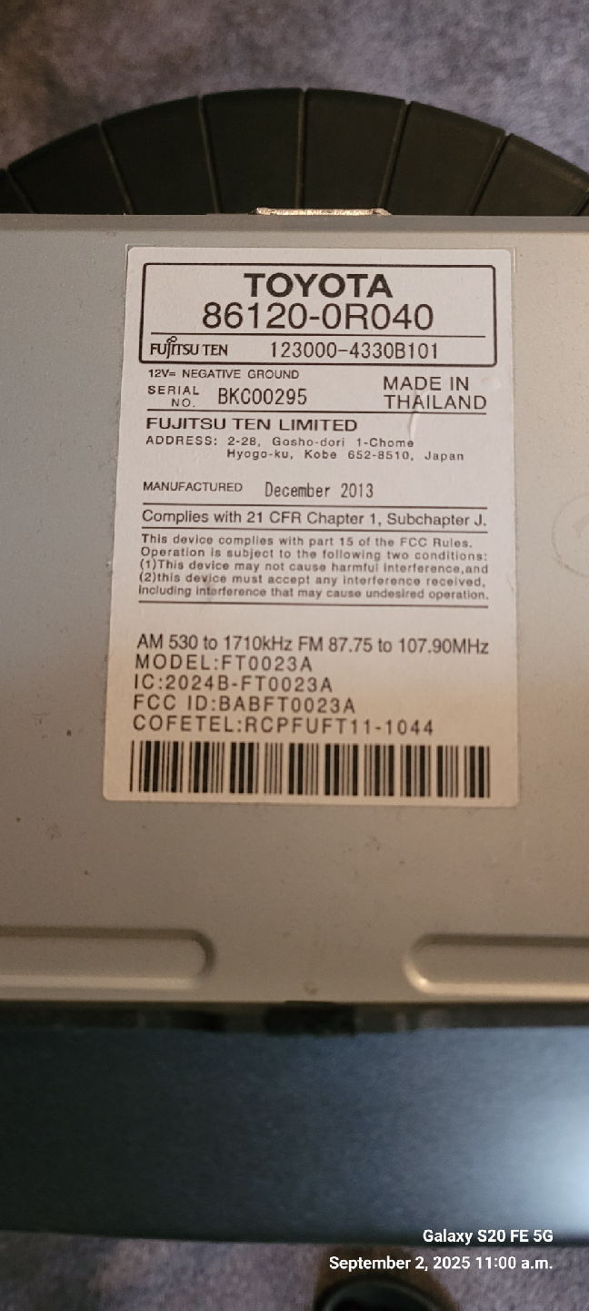 Toyota Car Radio 86120-0R040 - photo 2