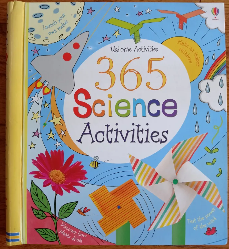 365 Science Activities by Usborne thumbnail