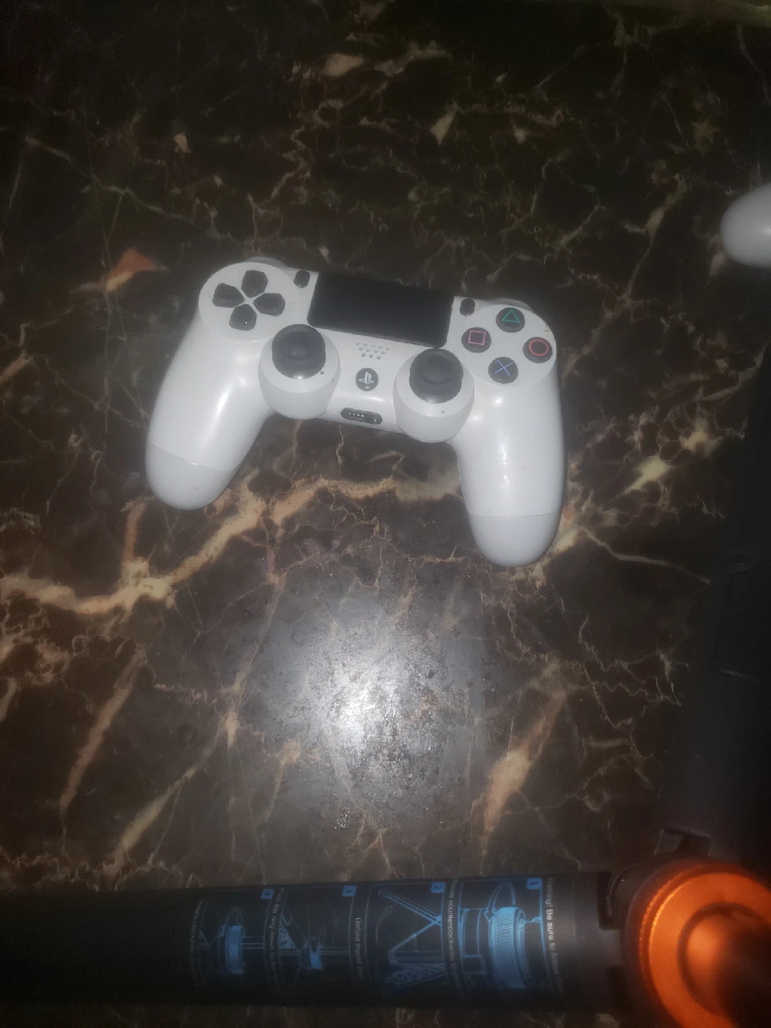 White Sony PlayStation 4 Dualshock Controller - photo 2