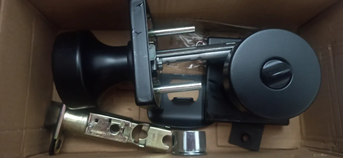 New Kwikset Pismo Round Matte Black Door Knob image indicator(5)