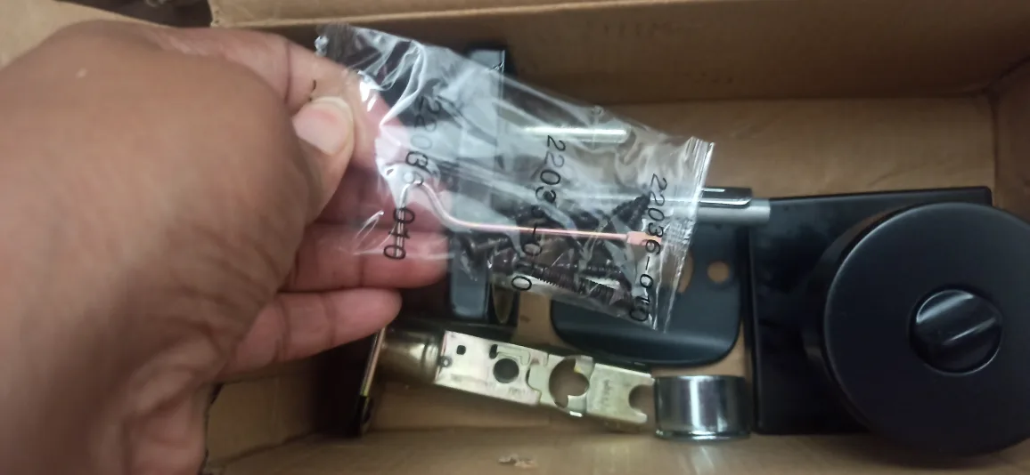 New Kwikset Pismo Round Matte Black Door Knob image indicator(6)