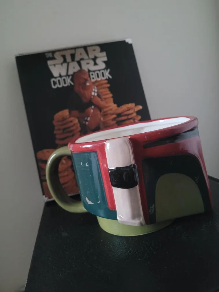Star Wars Cook Book + Boba Fett Mug image indicator(4)