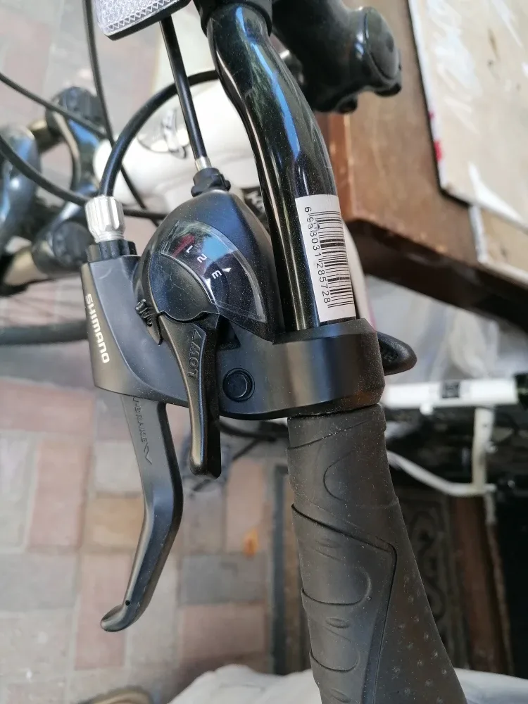 CCM Krossport Women's 700C Hybrid Bike - White/Pink image indicator(6)