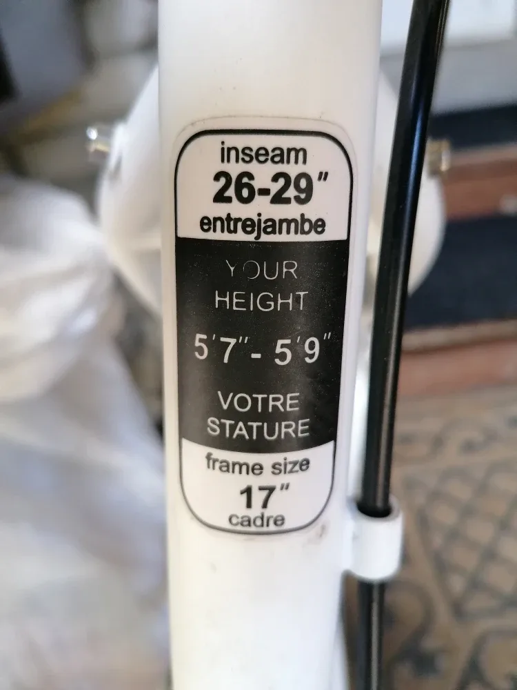 CCM Krossport Women's 700C Hybrid Bike - White/Pink image indicator(7)