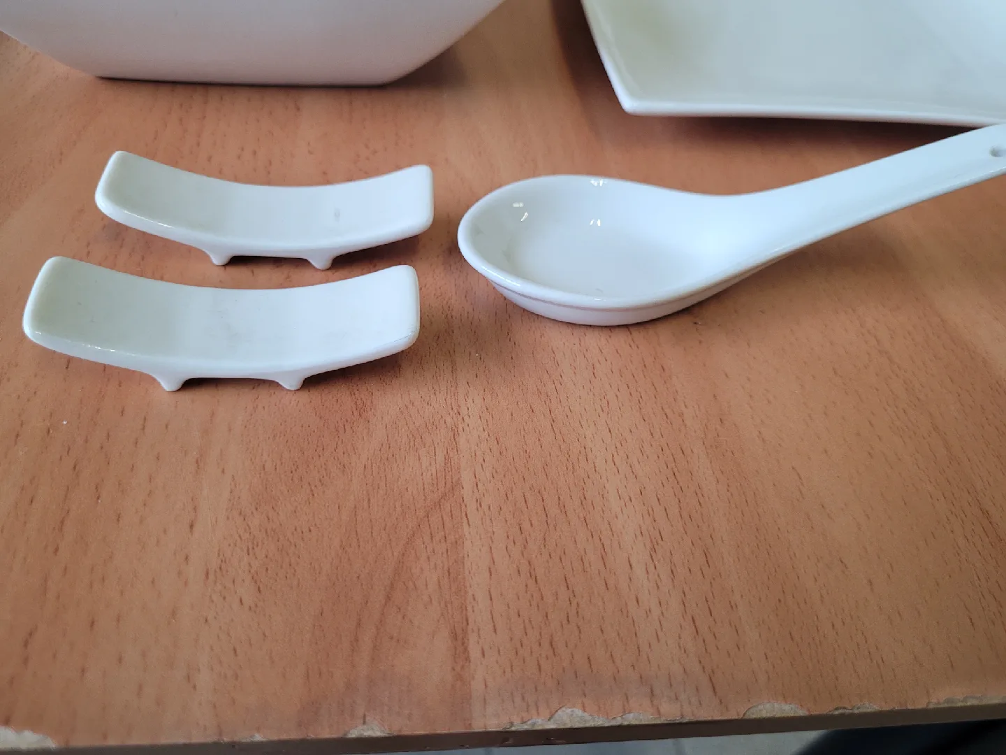 Maxwell & Williams Porcelain Dishes Bundle image indicator(6)