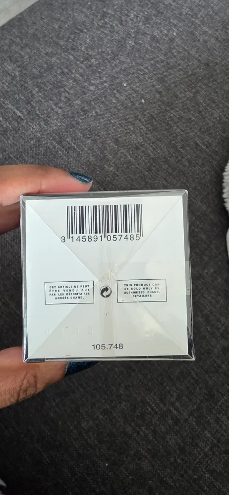 Chanel N°5 The Body Lotion 200ml - NEW image indicator(2)