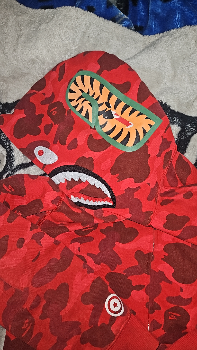 A Bathing Ape (BAPE) Red Camo Shark Hoodie - XL - photo 3