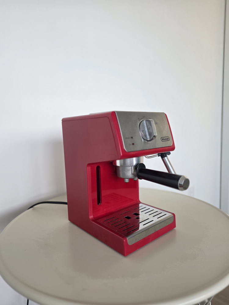 De'Longhi ECP3220R Espresso Machine - Red - photo 2