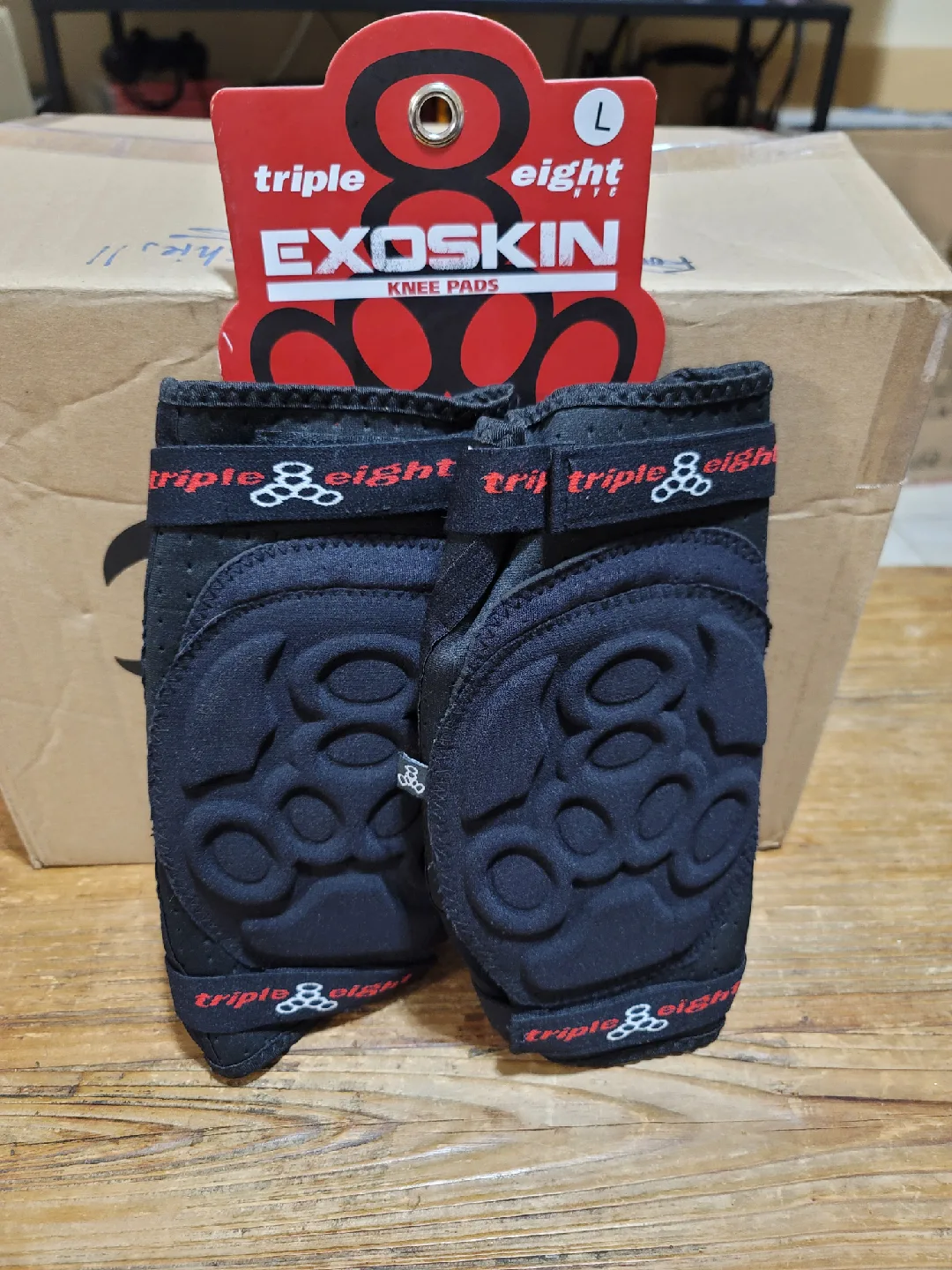 Size L - Triple Eight ExoSkin Knee Pads thumbnail