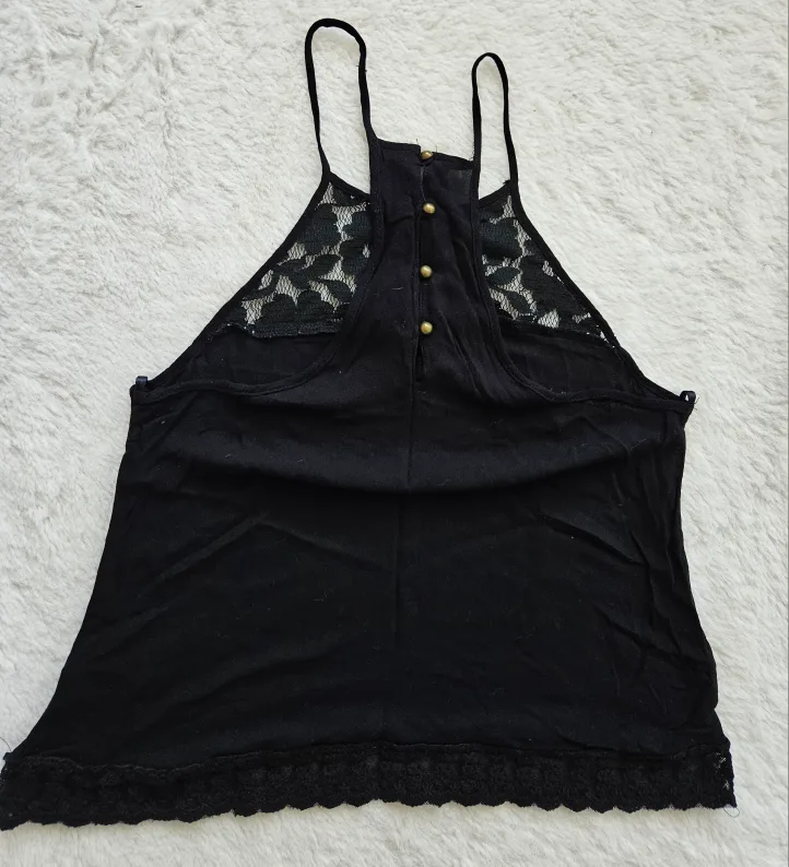 Assorted Women's Tank Tops & Scarf image indicator(7)