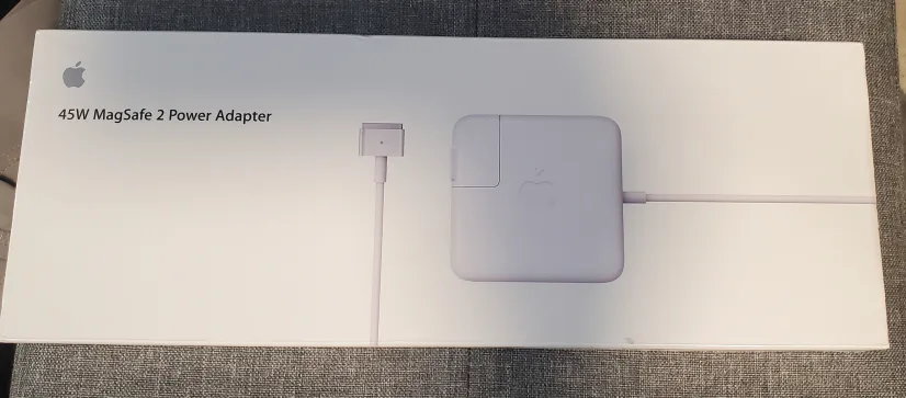 New Apple 45W MagSafe 2 Power Adapter