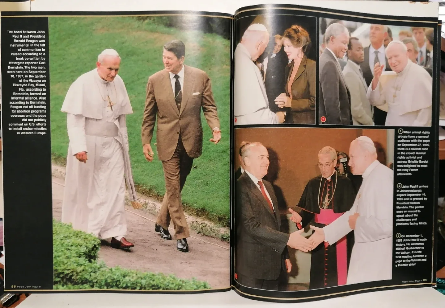 Pope John Paul II, Limited Collectors Edition Magazine image indicator(8)
