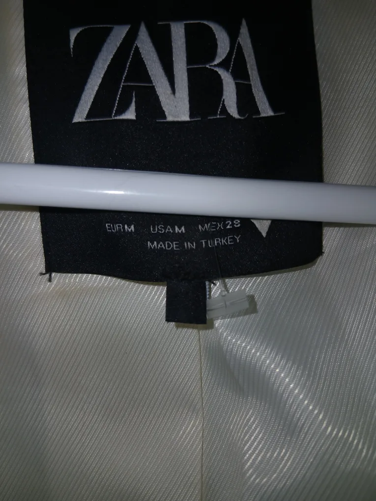 Zara Cropped Tweed Blazer - Size M image indicator(5)