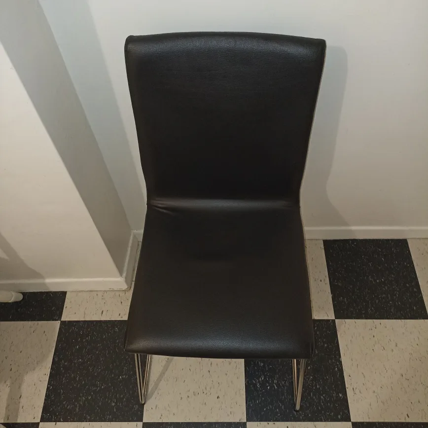 ❤‍🔥Moving Sale❤‍🔥 IKEA Dining Chair - Black image indicator(2)