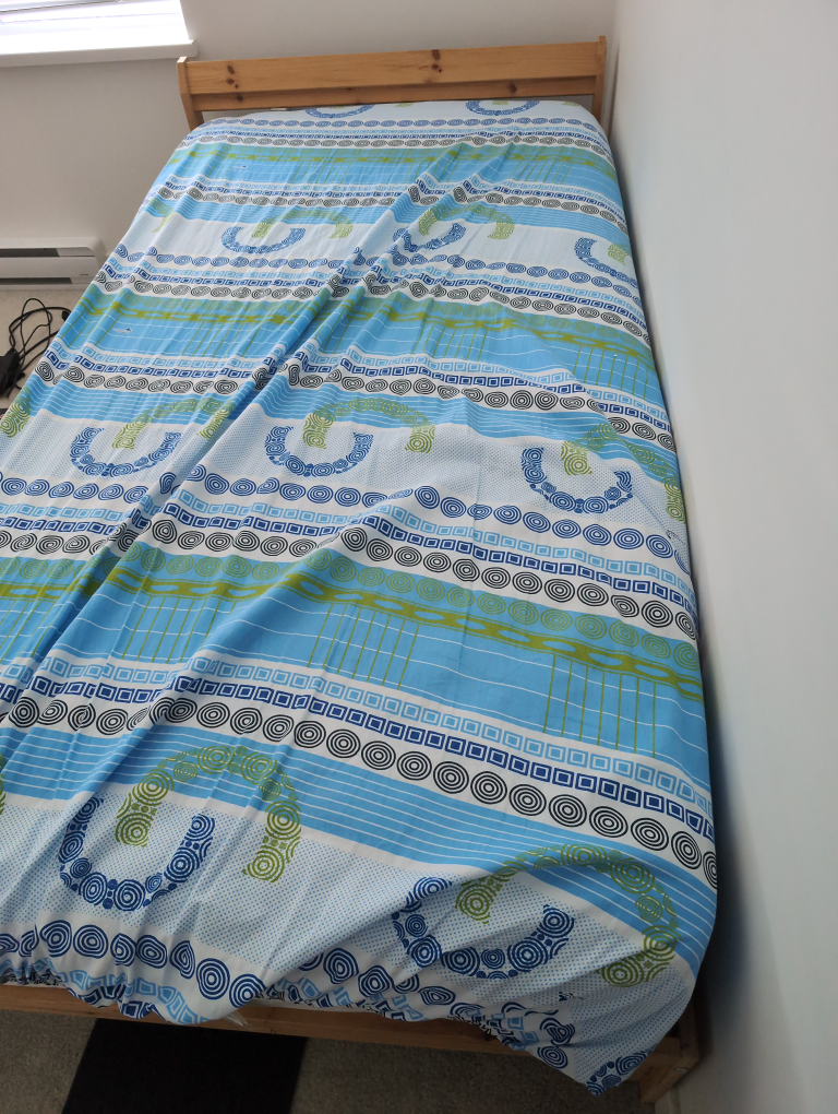 Twin Size Mattress and Bed Frame - photo 3