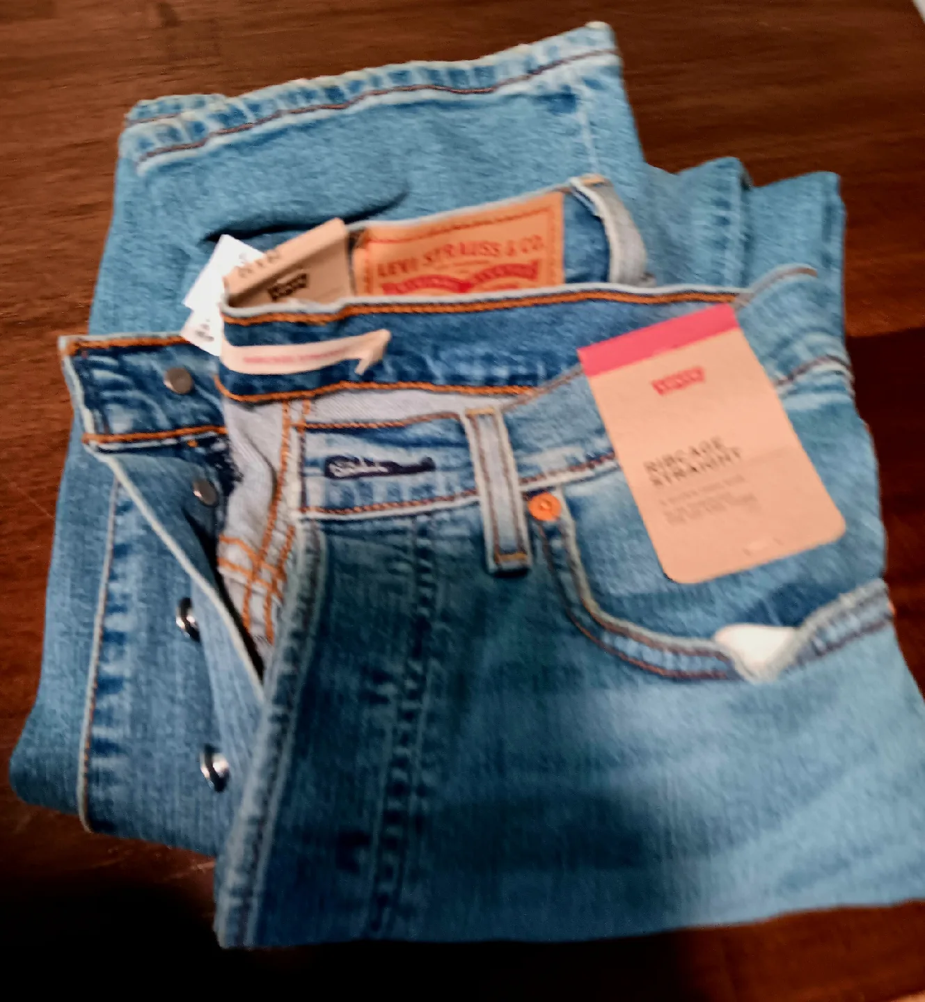 Levi's Ribcage Straight Jeans thumbnail