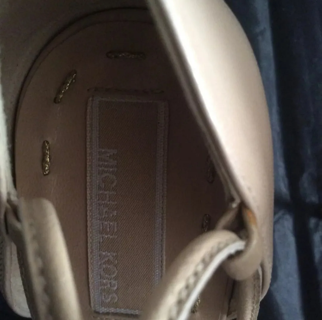 Michael Kors Heels - Size 7 image indicator(3)