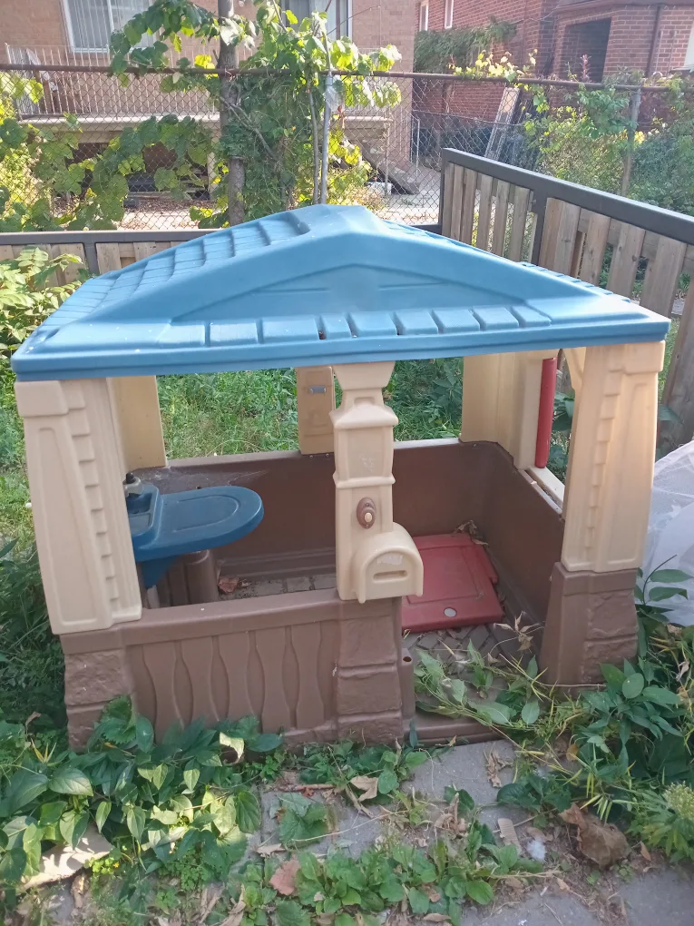 Kids Play House thumbnail