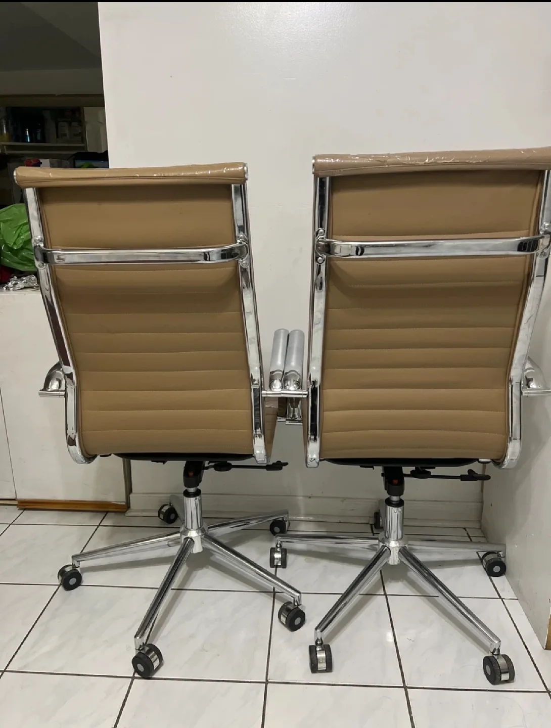 Set of 2 Brown Office Chairs 🥕 thumbnail