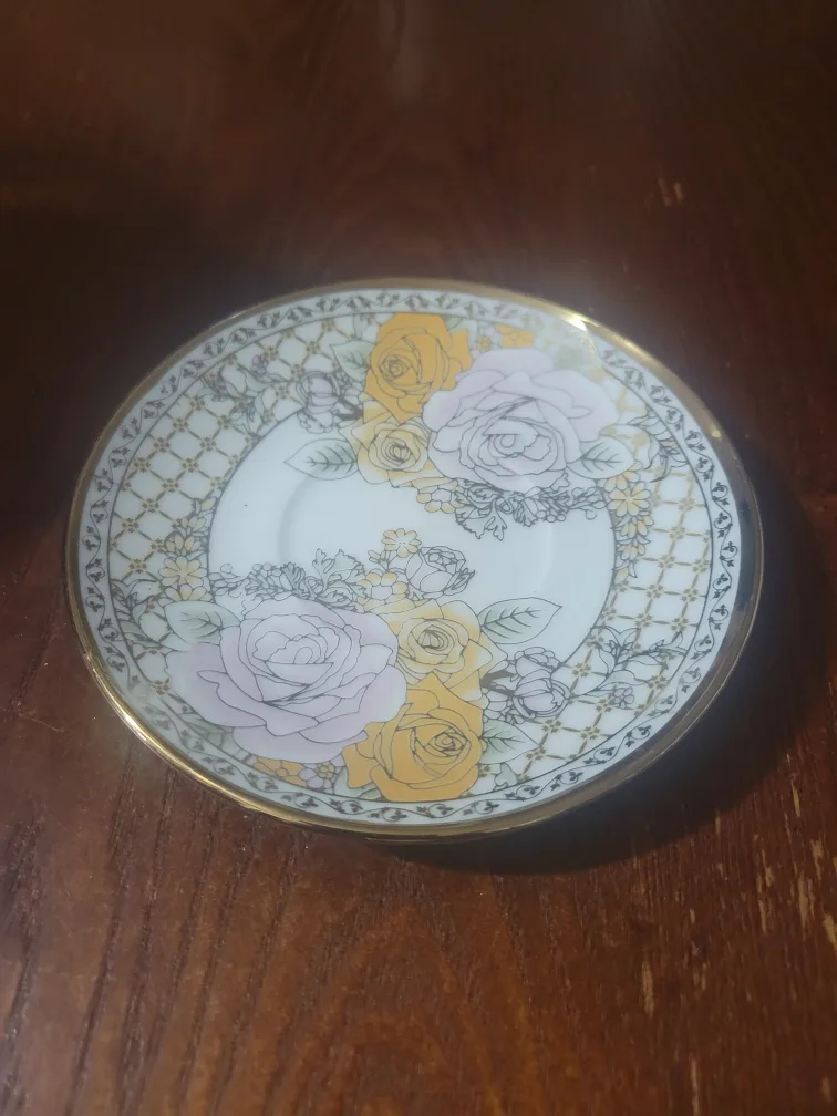 Tea Cup and Saucer Set with Stand image indicator(3)