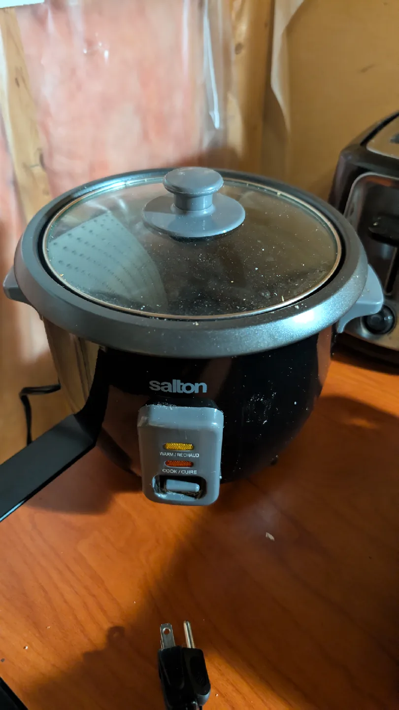 Salton Rice Cooker thumbnail