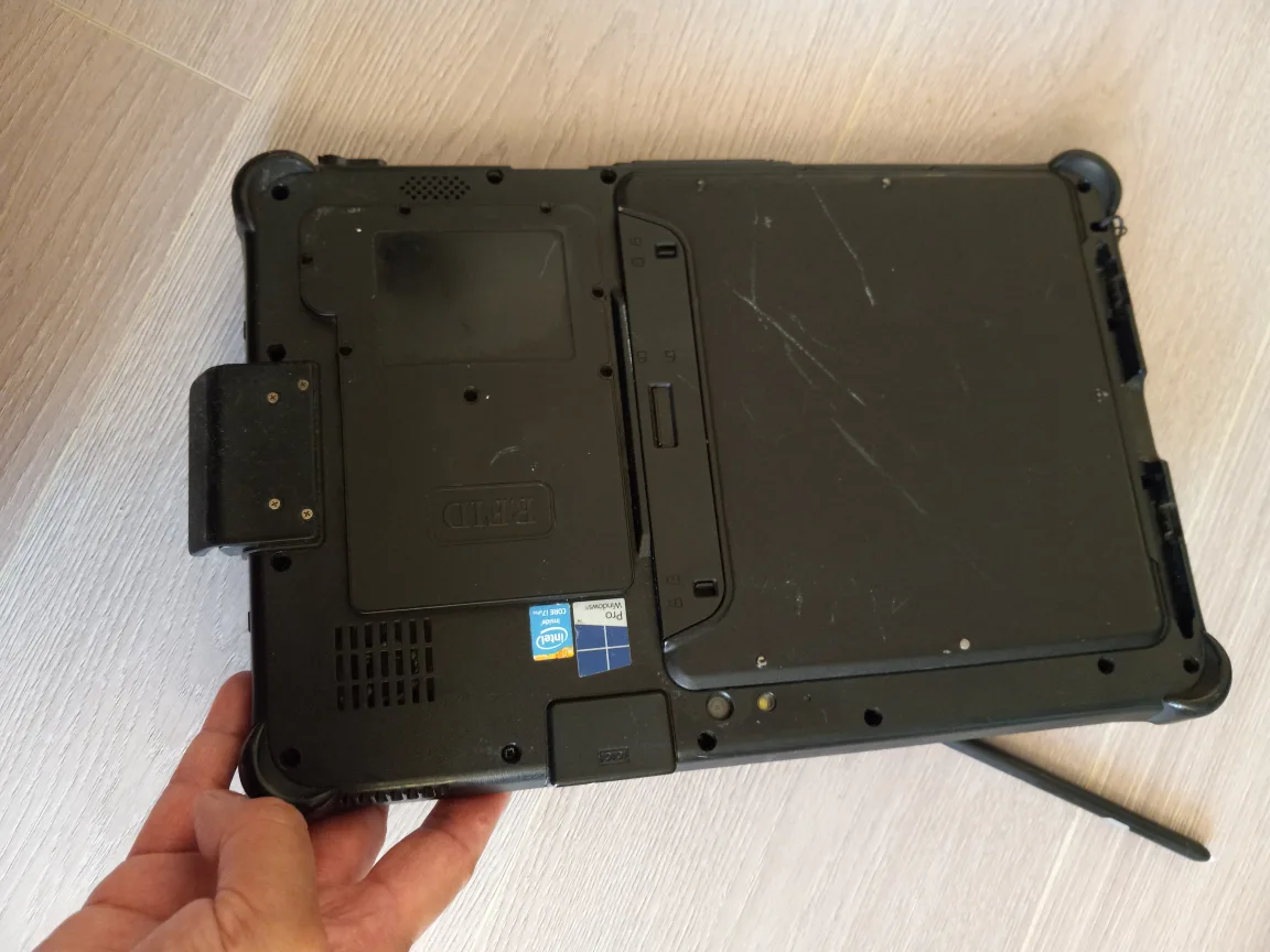 Getac Tablet F110 ( i7 Pro Windows ) image indicator(3)