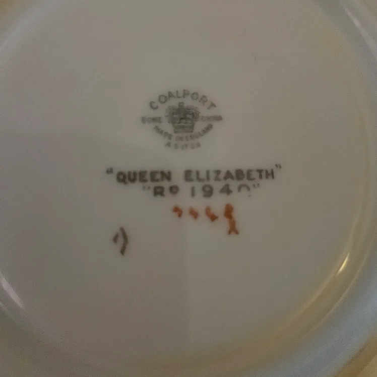 "Queen  Elizabeth" Bone Chain 6-Saucer image indicator(3)