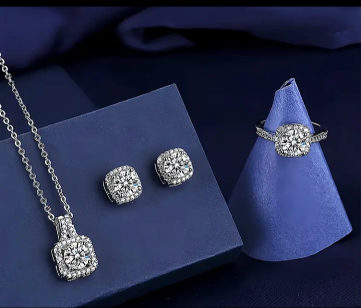 Cubic Zirconia Jewellery Set - photo 2