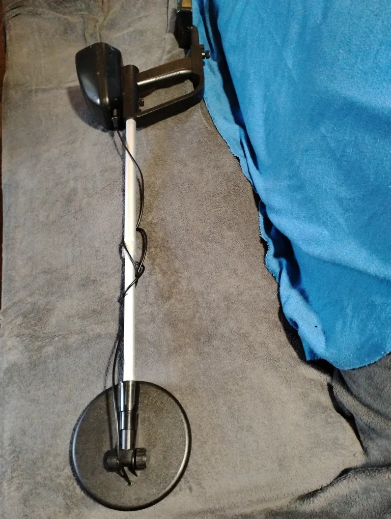 metal detector thumbnail
