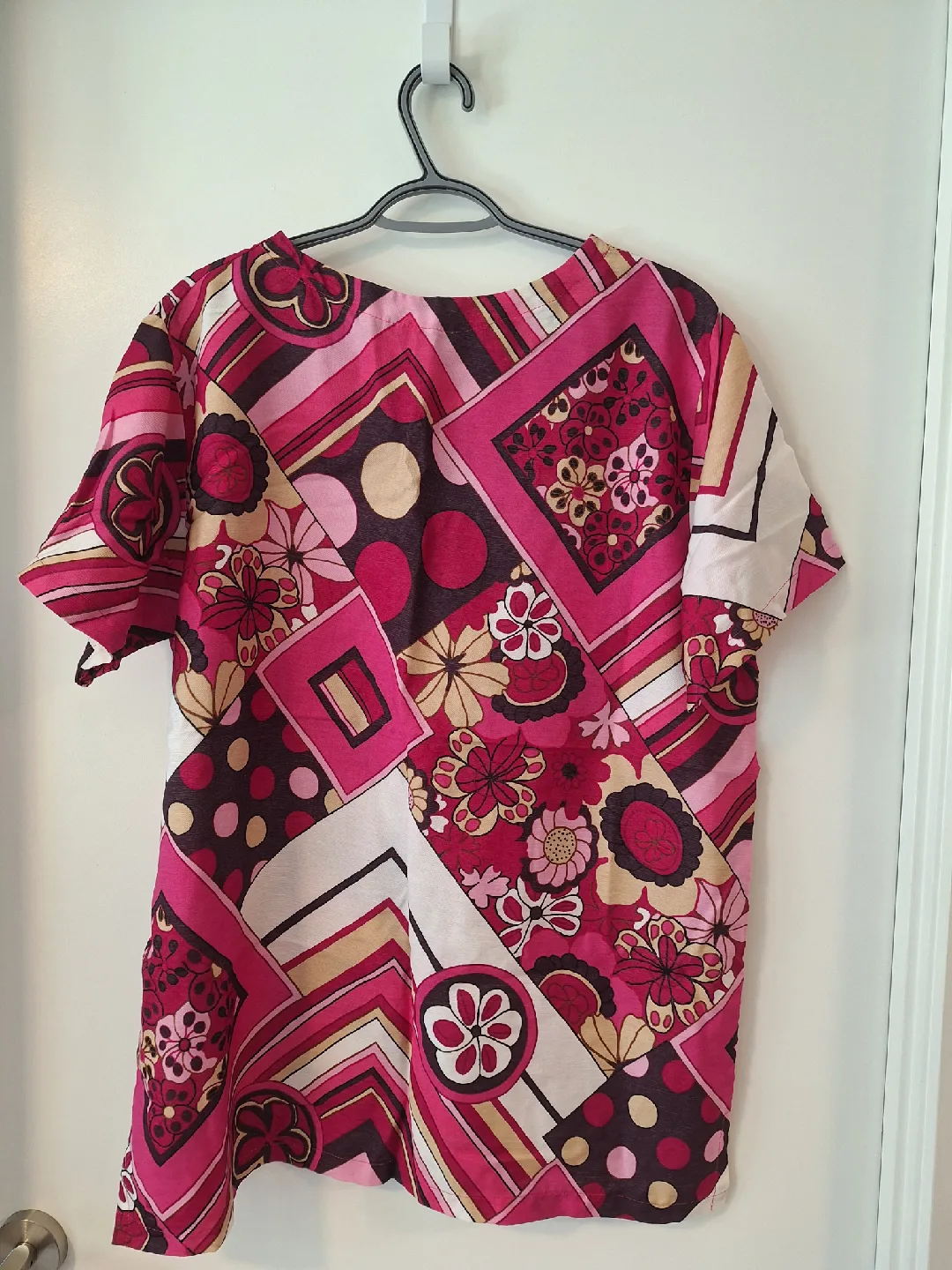 Vintage Style Pink Patterned Blouse - Size L thumbnail