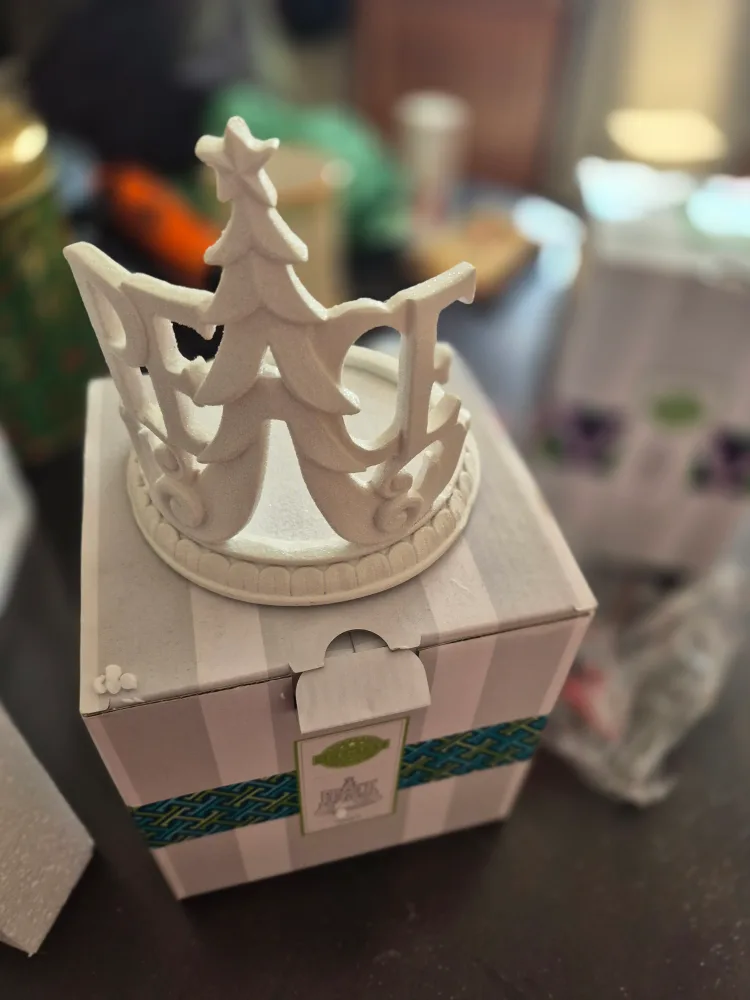 Scentsy PEACE  candle holdre