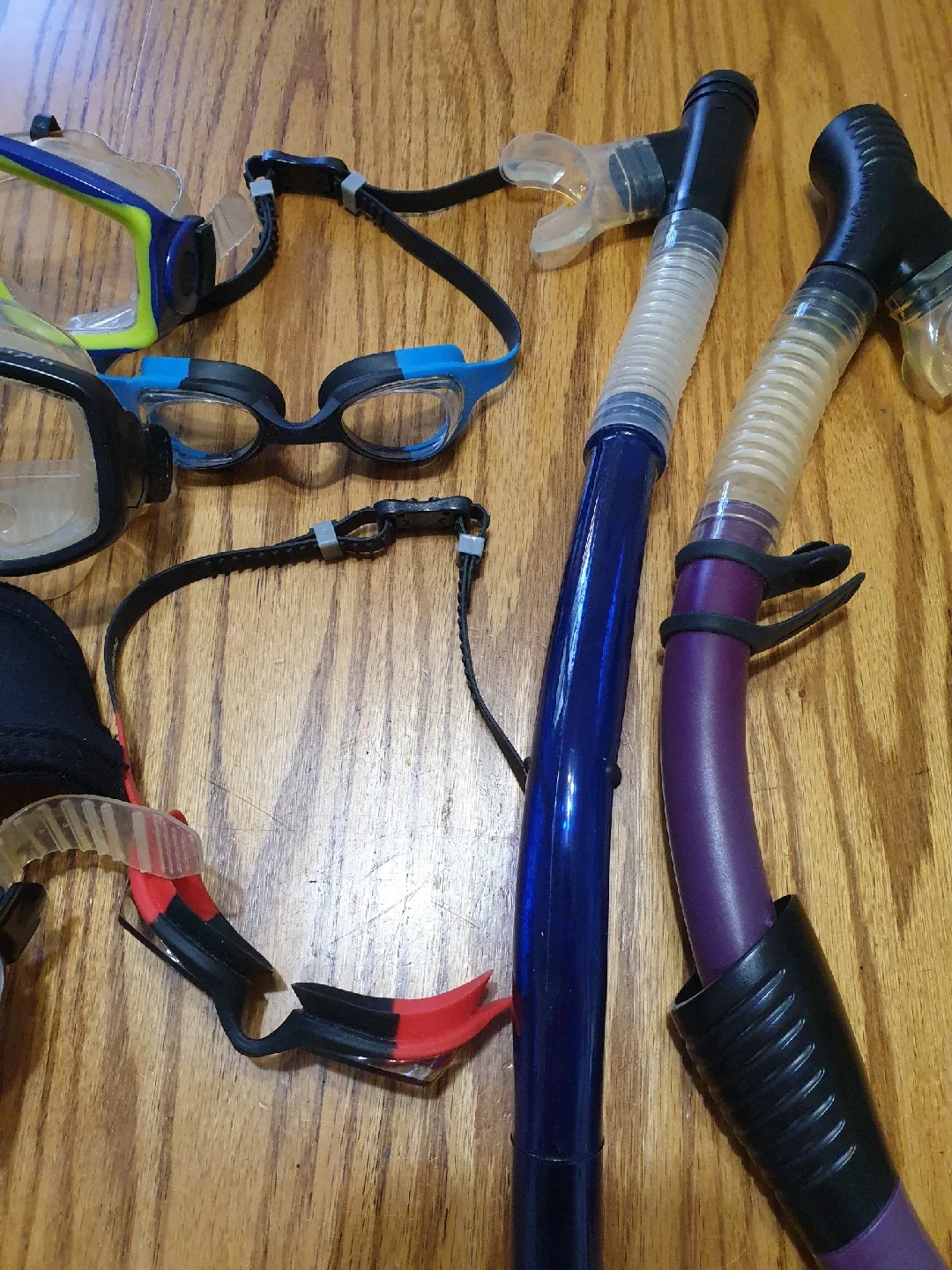 Goggles, Masks and Snorkels image indicator(3)