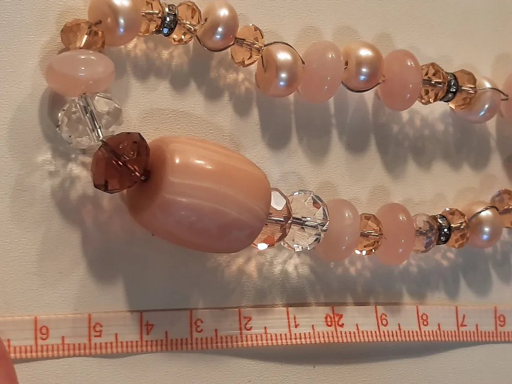 Pink Pearl & Rose Quartz Beaded Necklace image indicator(8)