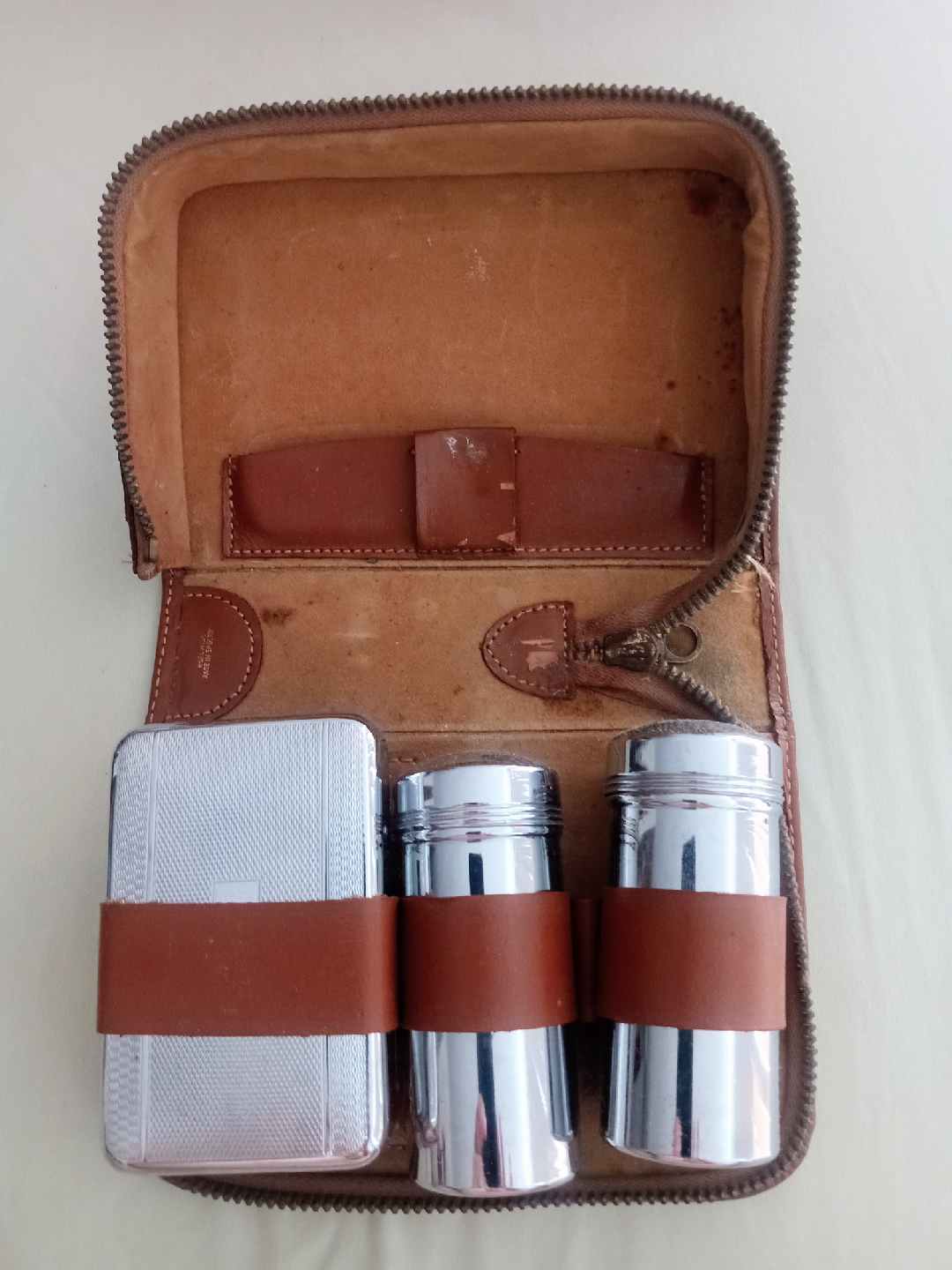 Vintage Leather Toiletry Travel Case