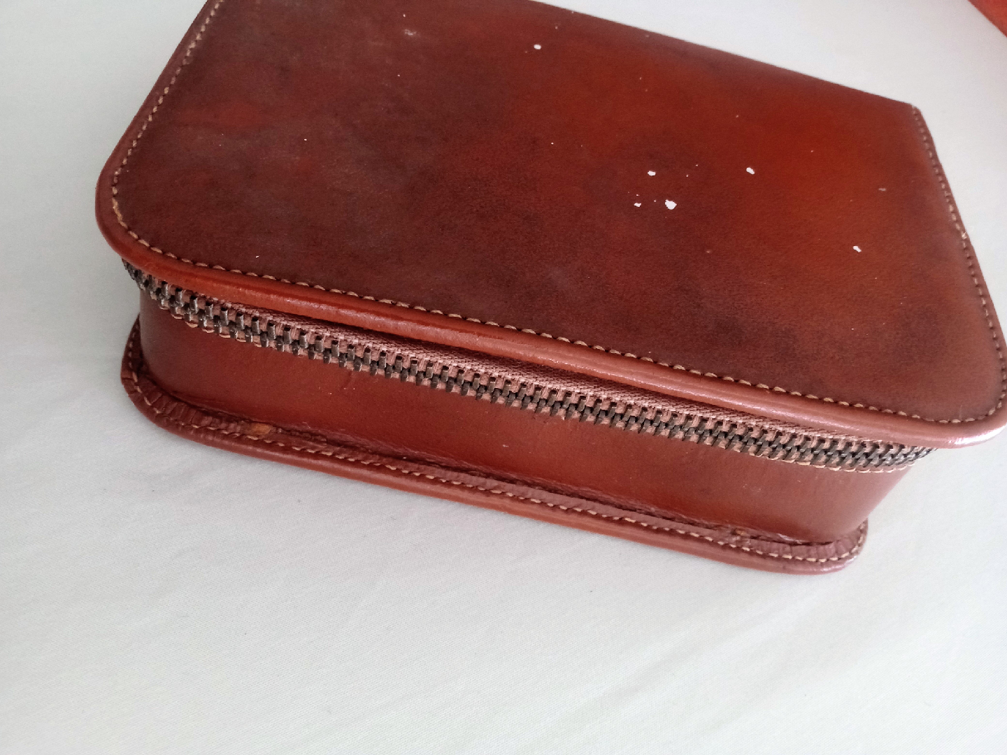 Vintage Leather Toiletry Travel Case - photo 4
