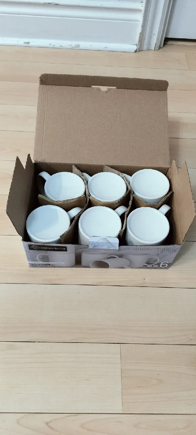 White Mugs Set of 6, in Box image indicator(5)
