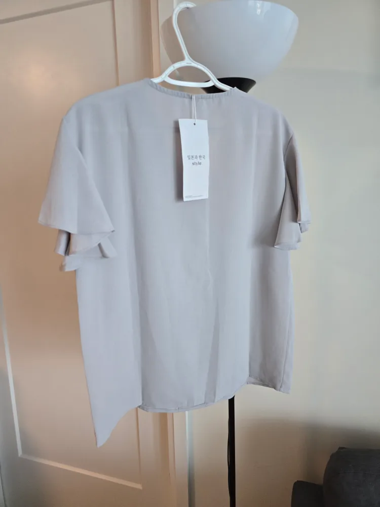 Japanese & Korean Style Grey Blouse move out sale image indicator(2)