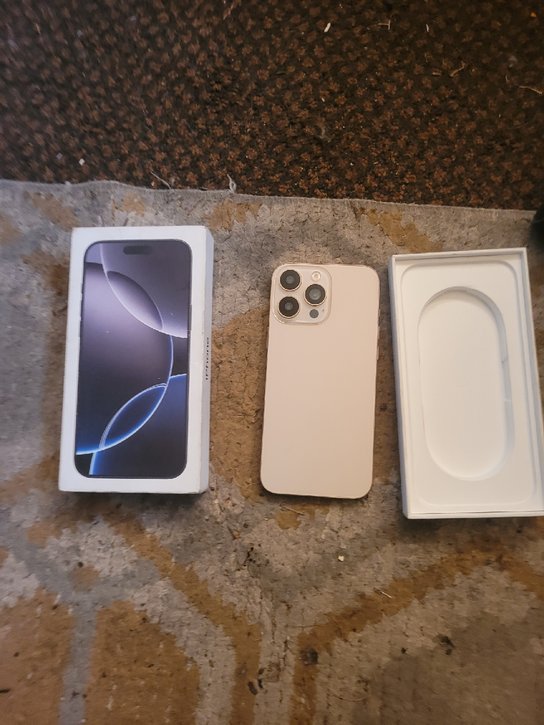 Apple iPhone 14 Pro Max 256GB Gold - photo 3