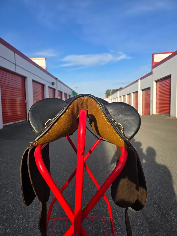 Down Under Australian Horse Saddle - 17 inch image indicator(5)