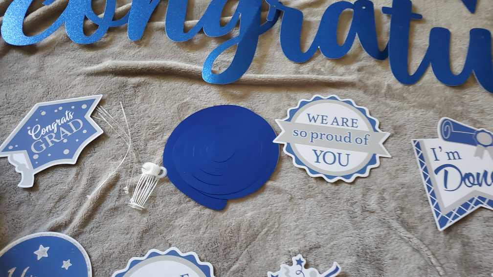 Graduation Party Decoration Set - New - photo 3