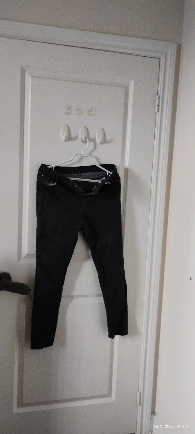 Black Jeans thumbnail