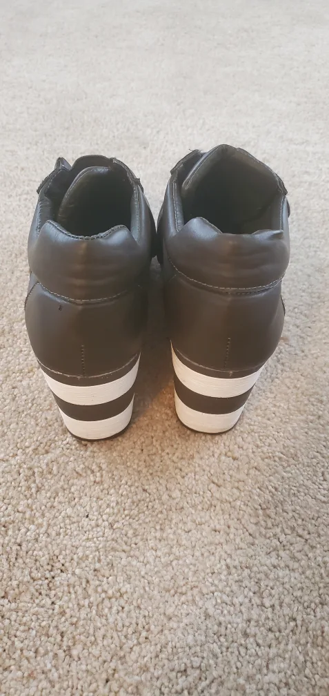 Olive Fashion Sneakers image indicator(2)