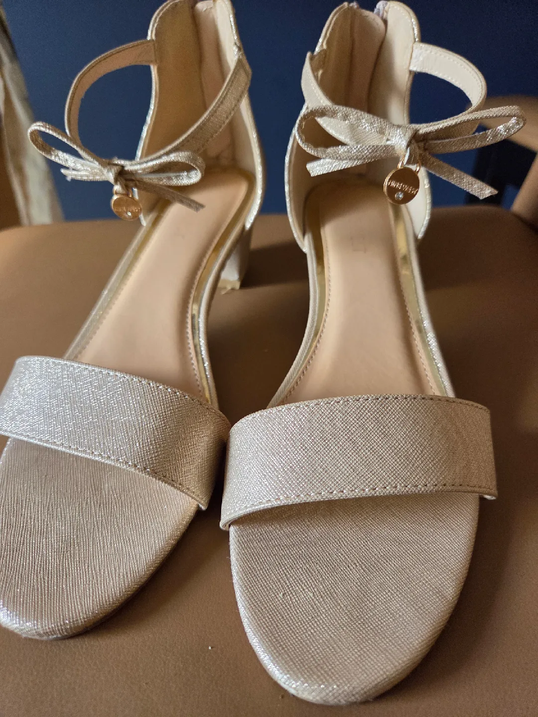 Nine West Gold Sandals - Size 7 thumbnail