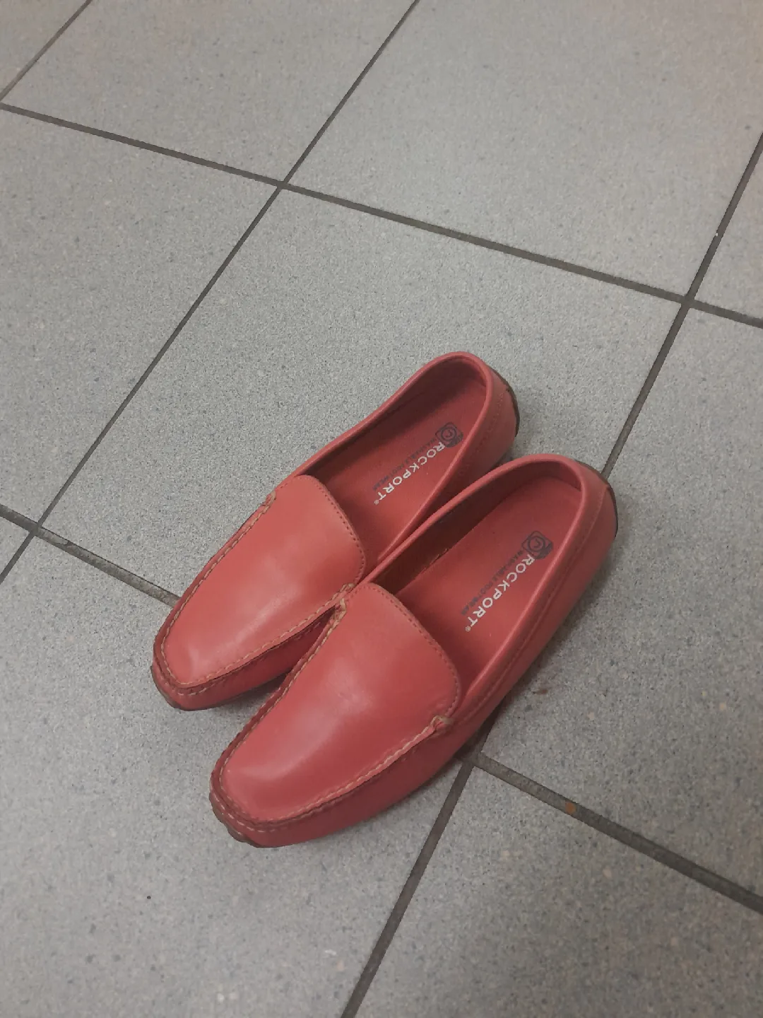Rockport women's Loafers, Size 6 thumbnail