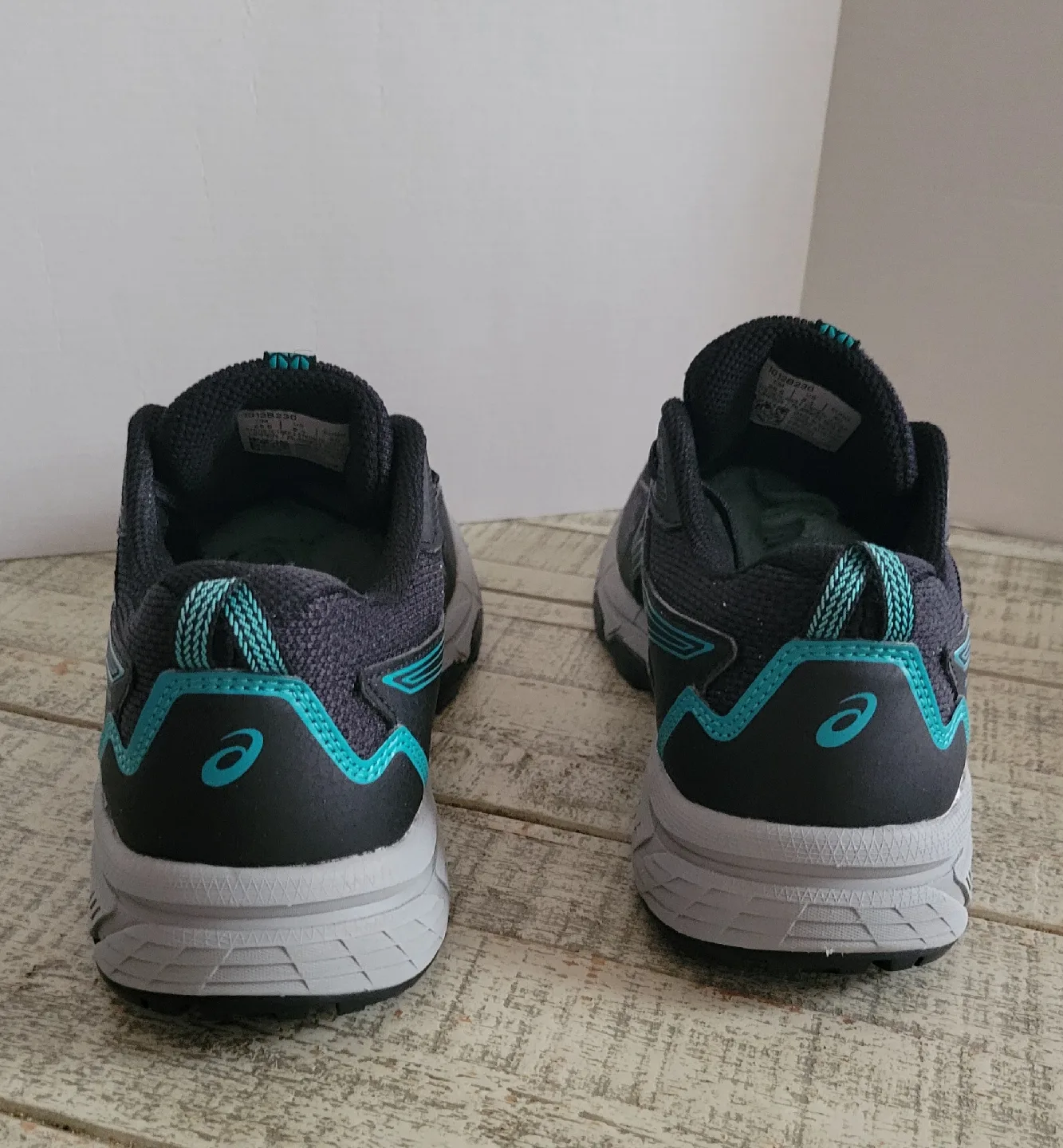 Asics Gel-Venture 8 Trail Running Shoes - US 8.5 image indicator(2)